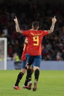 Spain s Paco Alcacer (R) celebrates goal during UEFA Nations League 2019 match between Spain and England at Benito Villamarin stadium in Sevilla, Spain. October 15, 2018.  (20181015100200116)