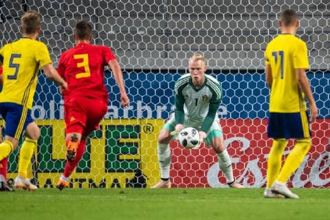 181016 Goalkeeper Pontus Dahlberg of Sweden during the UEFA European Under-21 Qualifier match between Sweden and Belgium on October 16 2018 in Kalmar. Copyright: SUVADxMRKONJIC BB181016SM006