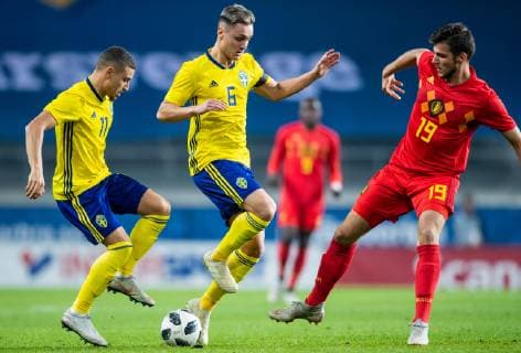 181016 Jordan Larsson and Jonathan Levi of Sweden and Jordi Vanlerberghe of Belgium during the UEFA European Under-21 Qualifier match between Sweden and Belgium on October 16, 2018 in Kalmar. Photo: Petter Arvidson BILDBYRN kod PA 92128 Copyright: PETTERxARVIDSON BB181016PA019