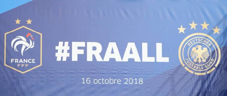 Banner mit Twitter-Hashtag im Innenraum- 16.10.2018: Frankreich vs. Deutschland, 4. Spieltag UEFA Nations League, Stade de France, DISCLAIMER: DFB regulations prohibit any use of photographs as image sequences and or quasi-video.