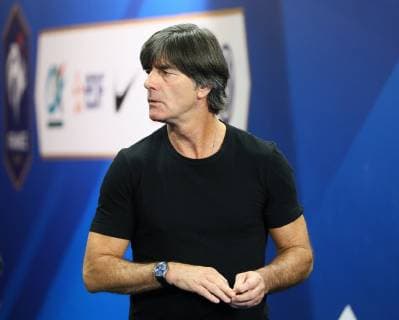 Bundestrainer Joachim Loew (Deutschland Germany) angespannt beim Einlauf in den Innenraum im Spielertunnel - 16.10.2018: Frankreich vs. Deutschland, 4. Spieltag UEFA Nations League, Stade de France, DISCLAIMER: DFB regulations prohibit any use of photographs as image sequences and or quasi-video.