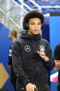 Leroy Sane (Deutschland Germany) kommt an - 16.10.2018: Frankreich vs. Deutschland, 4. Spieltag UEFA Nations League, Stade de France, DISCLAIMER: DFB regulations prohibit any use of photographs as image sequences and or quasi-video.