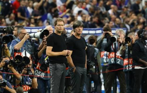 Bundestrainer Joachim Loew (Deutschland Germany) mit Assistenztrainer Marcus Sorg (Deutschland Germany) unter besonderer Beobachtung beim Schicksalsspiel gegen Frankreich- 16.10.2018: Frankreich vs. Deutschland, 4. Spieltag UEFA Nations League, Stade de France, DISCLAIMER: DFB regulations prohibit any use of photographs as image sequences and or quasi-video.