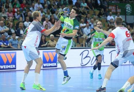 16.10.2018, xfgx, Handball DHB-Pokal, HSG Wetzlar - MT Melsungen emspor, v.l. Nr.5 Julius Kühn (MT Melsungen), Nr.2 Alexander Hermann (HSG Wetzlar), Nr.9 Joao Ferraz (HSG Wetzlar), Nr.6 Finn Lemke (MT Melsungen) (DFL DFB REGULATIONS PROHIBIT ANY USE OF PHOTOGRAPHS as IMAGE SEQUENCES and or QUASI-VIDEO)