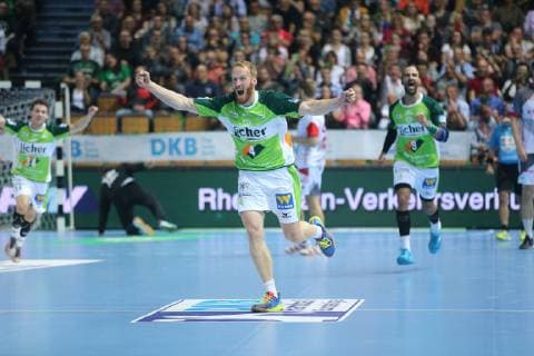 16.10.2018, xfgx, Handball DHB-Pokal, HSG Wetzlar - MT Melsungen emspor, v.l. Nr.4 Stefan Kneer (HSG Wetzlar) (DFL DFB REGULATIONS PROHIBIT ANY USE OF PHOTOGRAPHS as IMAGE SEQUENCES and or QUASI-VIDEO)