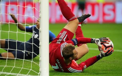 Torwart Manuel Neuer, Kylian Mbappe Fußball Fussball UEFA Nations League Länderspiel Nationalmannschaft DFB Herren Saison 2018 2019 16.10.2018 Frankreich FRA VS. Deutschland GER DFL regulations prohibit any use of photographs as image sequences and or quasi-video.