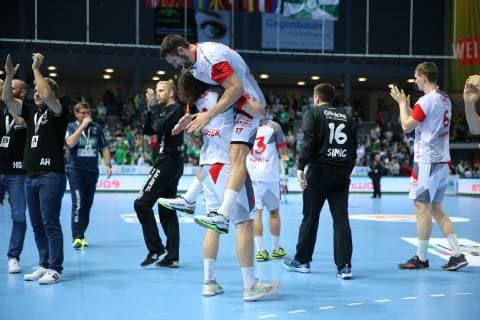 16.10.2018, xfgx, Handball DHB-Pokal, HSG Wetzlar - MT Melsungen emspor, v.l. Jubel bei Nr.19 Timm Schneider (MT Melsungen), Nr.17 Felix Danner (MT Melsungen) (DFL DFB REGULATIONS PROHIBIT ANY USE OF PHOTOGRAPHS as IMAGE SEQUENCES and or QUASI-VIDEO) Wetzlar