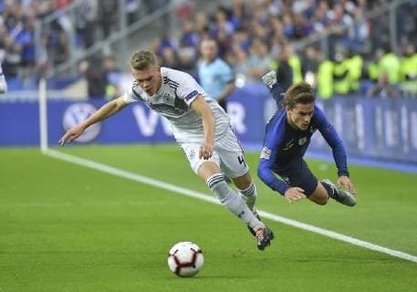 Griezmann vs Matthias Ginter FOOTBALL : Ligue des Nations - France vs Allemagne 16 10 2018 MAO Panoramic 