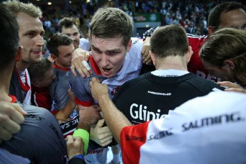 16.10.2018, xfgx, Handball DHB-Pokal, HSG Wetzlar - MT Melsungen emspor, v.l. Nr.5 Julius Kühn (MT Melsungen), Nr.13 Yves Kunkel (MT Melsungen), Nr.6 Finn Lemke (MT Melsungen) (DFL DFB REGULATIONS PROHIBIT ANY USE OF PHOTOGRAPHS as IMAGE SEQUENCES and or QUASI-VIDEO)