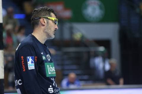16.10.2018, xfgx, Handball DHB-Pokal, HSG Wetzlar - MT Melsungen emspor, v.l. Nr.76 Nikola Marinovic (HSG Wetzlar) enttäuscht (DFL DFB REGULATIONS PROHIBIT ANY USE OF PHOTOGRAPHS as IMAGE SEQUENCES and or QUASI-VIDEO)