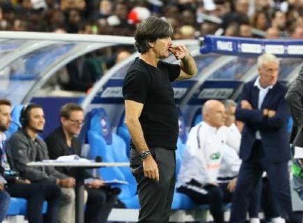 Bundestrainer Joachim Loew (Deutschland Germany)- 16.10.2018: Frankreich vs. Deutschland, 4. Spieltag UEFA Nations League, Stade de France, DISCLAIMER: DFB regulations prohibit any use of photographs as image sequences and or quasi-video.