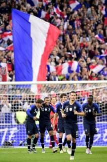 Sport Bilder des Tages joie des joueurs de l equipe de France apres le but de Antoine Griezmann (France) sur penalty Kylian Mbappe (France) FOOTBALL : France vs Allemagne - Ligue des Nations UEFA - St Denis - 16 10 2018 JBAutissier Panoramic 