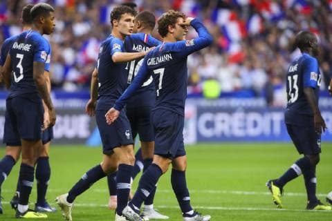 Joie Antoine Griezmann (France) avec Benjamin Pavard (France) FOOTBALL : France vs Allemagne - Ligue des Nations - 16 10 2018 GwendolineLeGoff Panoramic 