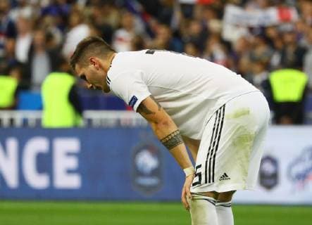 Niklas Süle (Deutschland Germany) enttäuscht - 16.10.2018: Frankreich vs. Deutschland, 4. Spieltag UEFA Nations League, Stade de France, DISCLAIMER: DFB regulations prohibit any use of photographs as image sequences and or quasi-video.