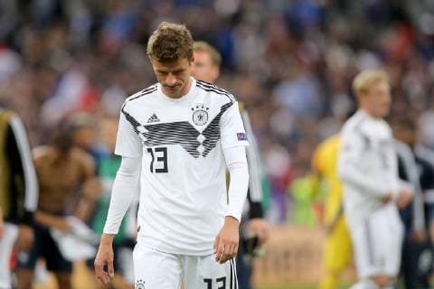 Thomas Mueller ( Deutschland ) nach der Niederlage, UEFA Nations League, 2018 19, Frankreich vs. Deutschland, DFB regulations prohibit any use of photographs as image sequences and or quasi-video, Frankreich vs. Deutschland, UEFA Nations League, 2018 19, Fussball, 16.10.2018 Paris Copyright: xLanger Eibner-Pressefotox EP_HLR