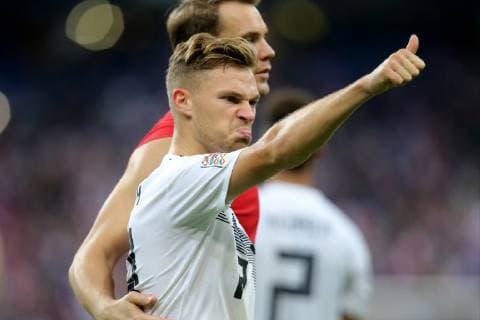 Sport Bilder des Tages Joshua Kimmich ( Deutschland ) nach der Niederlage, UEFA Nations League, 2018 19, Frankreich vs. Deutschland, DFB regulations prohibit any use of photographs as image sequences and or quasi-video, Frankreich vs. Deutschland, UEFA Nations League, 2018 19, Fussball, 16.10.2018 Paris Copyright: xLanger Eibner-Pressefotox EP_HLR