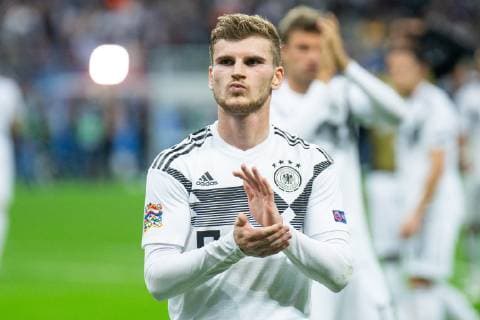 16.10.2018, xkvx, Fussball Nations League, Frankreich - Deutschland emspor, v.l. DFB Deutsche Fussball Nationalmannschaft Spieler nach dem Spiel enttaeuscht, enttaeuscht schauend, dissapointed Timo Werner (DFB - Deutscher Fussballbund) (DFL DFB REGULATIONS PROHIBIT ANY USE OF PHOTOGRAPHS as IMAGE SEQUENCES and or QUASI-VIDEO) Paris
