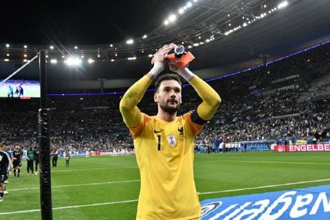 Joie fin de match Hugo Lloris (fr) FOOTBALL : France vs Allemagne - 4eme Tour Ligue des Nations - Saint-Denis - 16 10 2018 ThierryBreton Panoramic 