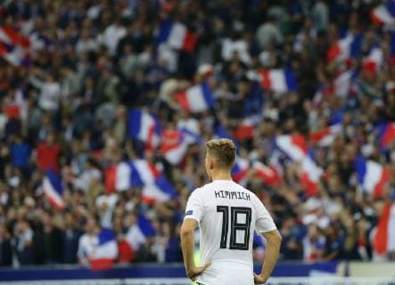 Paris , Fußball Nations League Frankreich vs. Deutschland , Joshua Kimmich ( GER ) DFB regulations prohibit any use of photographs as image sequences and or quasi-video