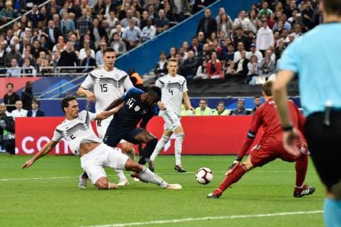 Action du Panalty sur Blaise Matuidi (fr) FOOTBALL : France vs Allemagne - 4eme Tour Ligue des Nations - Saint-Denis - 16 10 2018 ThierryBreton Panoramic 