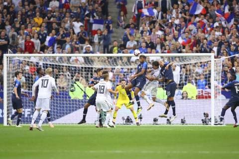 Presnel Kimpembe (France) Steven NZonzi (France) vs Mats Hummels (Allemagne) FOOTBALL : France vs Allemagne - Ligue des Nations - 16 10 2018 GwendolineLeGoff Panoramic 