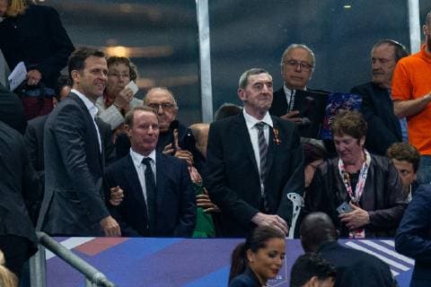 16.10.2018, xkvx, Fussball Nations League, Frankreich - Deutschland emspor, v.l. Oliver Bierhoff (Manager DFB - Deutscher Fussballbund), Daniel Nevile (Bundesverdienstkreuz am Anzug) mit Frau (DFL DFB REGULATIONS PROHIBIT ANY USE OF PHOTOGRAPHS as IMAGE SEQUENCES and or QUASI-VIDEO) Paris