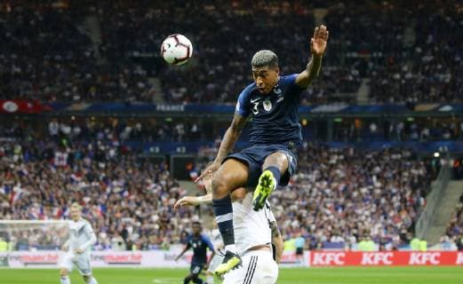 Paris , Fußball Nations League Frankreich vs. Deutschland , von oben: Presnel Kimpembe ( FRA ) Niklas Süle ( GER ) DFB regulations prohibit any use of photographs as image sequences and or quasi-video