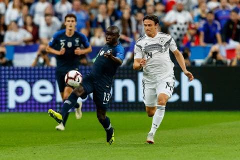 Paris, France, 16.10.2018, UEFA Nations League, League A, Group 1, Frankreich - Deutschland N Golo Kante (FRA) und Nico Schulz (GER) im Zweikampf ( DeFodi048