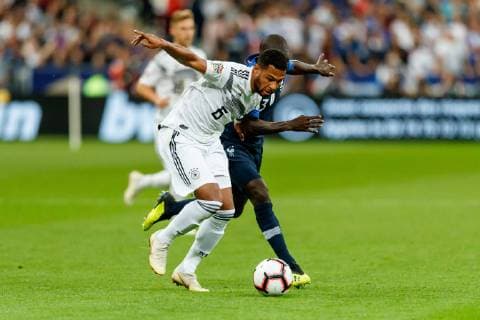 Paris, France, 16.10.2018, UEFA Nations League, League A, Group 1, Frankreich - Deutschland Serge Gnabry (GER) und N Golo Kante (FRA) im Zweikampf ( DeFodi048