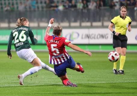 VfL vs Atletico Madrid, CL Wolfsburg, Deutschland. 17.10.2018, FUßBALL - VfL Wolfsburg vs Atletico Madrid, Champions League, Achtelfinale, Saison 2015-2016, Volkswagen Arena. Bild zeigt: Caroline Graham Hansen (VfL Wolfsburg) Wolfsburg