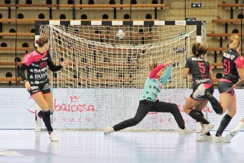 Isabel Roch (TusSies Metzingen 26) im Tor TusSies Metzingen, Handball, HBF, Ligaspiel, 17.10.2018, Foto:TBaur Eibner FrischAuf Goeppingen vs. TusSies Metzingen Goeppingen Copyright: xEIBNER TobiasxBaurx EP_TBR