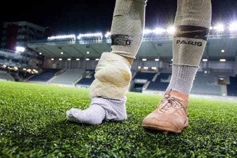 181017 Paris Andrine Hegerberg med skada efter attondelsfinalen i Champions League mellan Linköping och Paris Saint-Germain den 17 oktober 2018 i Linköping. Copyright: PETERxHOLGERSSON BB181017PH020
