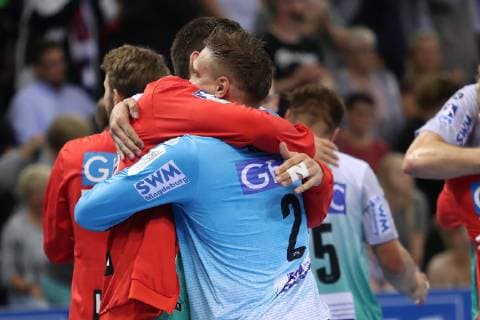 SG Flensburg-Handewitt vs SC Magdeburg, Handball, DHB-Pokal, Achtelfinale, 17.10.18 Freuen sich ueber den Sieg