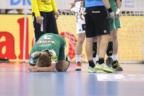 Foto : Verlierer Franz Semper ( Leipzig ) Handball - 1. Bundesliga , Pokalspiel am Mi. 17.10.2018 THW Kiel - DHfK Leipzig