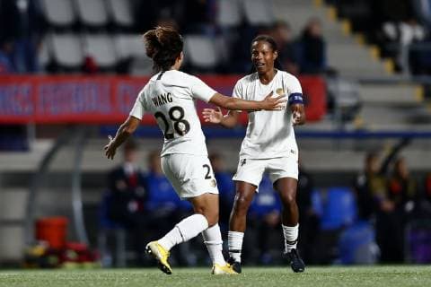 181017 Paris Formiga och Shuang Wang jublar efter mal 0-2 under attondelsfinalen i Champions League mellan Linköping och PSG den 17 oktober 2018 i Linköping. Copyright: PETERxHOLGERSSON BB181017PH048