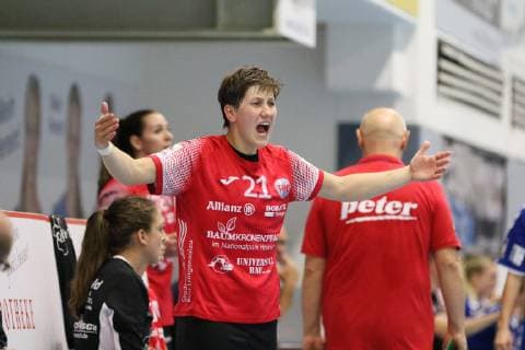 Ina Grossmann (Thueringer HC 21) feuert ihre Teamkolleginnen an, HSG Blomberg-Lippe vs Thueringer HC, Handball, 1. Frauen Bundesliga, 17.10.2018, HSG Blomberg-Lippe vs Thueringer HC, Handball, 1. Bundesliga Frauen, 17.10.2018 Blomberg Copyright: xEIBNER JanxStrohdiekx EP_JSK