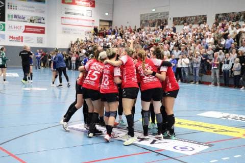 Siegesjubel bei Thueringer HC, HSG Blomberg-Lippe vs Thueringer HC, Handball, 1. Frauen Bundesliga, 17.10.2018, HSG Blomberg-Lippe vs Thueringer HC, Handball, 1. Bundesliga Frauen, 17.10.2018 Blomberg Copyright: xEIBNER JanxStrohdiekx EP_JSK