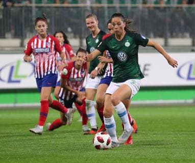 VfL vs Atletico Madrid, CL Wolfsburg, Deutschland. 17.10.2018, FUßBALL - VfL Wolfsburg vs Atletico Madrid, Champions League, Achtelfinale, Saison 2015-2016, Volkswagen Arena. Bild zeigt: Sara Björk Gunnarsdottir (VfL Wolfsburg) Wolfsburg