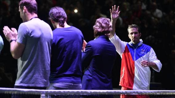 Czech tennis player Radek Stepanek, right, gestures during the farewell party ending his career in Prague, Czech Republic, October 18, 2018. (CTKxPhoto MichalxKamaryt). CTKPhotoP201810180916301  _KMT2740