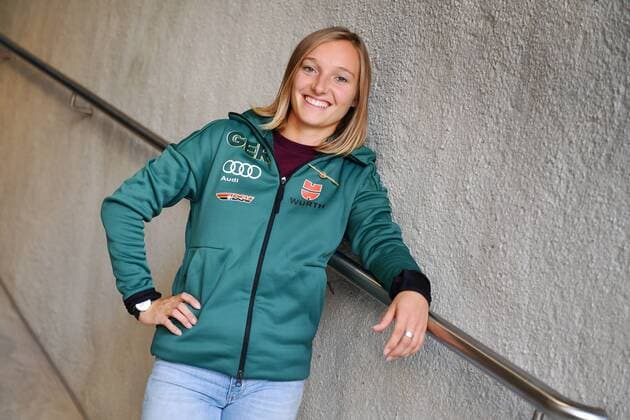 Katharina ALTHAUS (Skisprung,Skispringen), Einzelbild,angeschnittenes Einzelmotiv,Halbfigur,halbe Figur. DSV ,Deutscher Skiverband,Pressetermin anlaesslich der Einkleidung Saison 2018 2019 am 18.10.2018,