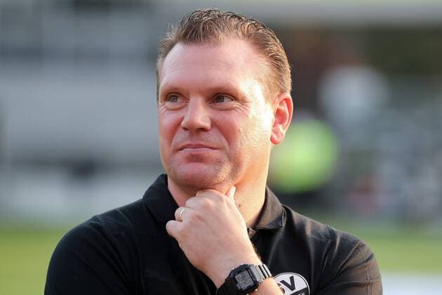 Uwe Koschinat (Trainer, Cheftrainer, SVS), Einzelbild, Aktion, Action, Spielszene, Porträt, Portrait, Freude, freundlich, fröhlich, strahlend, optimistisch, Fussball, 2.Bundesliga, SV Sandhausen - FC Ingolstadt 04, DFL REGULATIONS PROHIBIT ANY USE OF PHOTOGRAPHS AS IMAGE SEQUENCES AND OR QUASI-VIDEO.