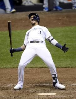 Sport Themen der Woche KW42 Sport Bilder des Tages Milwaukee Brewers Orlando Arcia reacts after a high, inside pitch during the seventh inning against the Los Angeles Dodgers in National League Championship Series game six at Miller Park on October 19, 2018 in Milwaukee, Wisconsin. The Dodgers lead the series against the Brewers 3-2.  MIL20181019231 BRIANxKERSEY