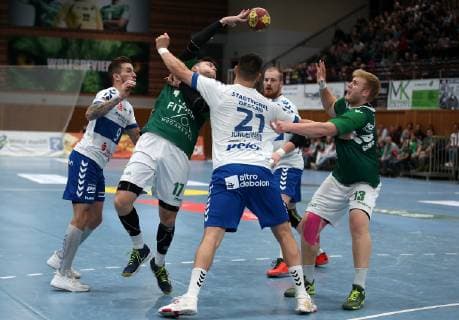 v.li.: Marek Vanco (Dessau-Rosslauer HV 06), Patrick Schmidt (DJK Rimpar Wölfe), Philip Jungemann (Dessau-Rosslauer HV 06), Libor Hanisch (Dessau-Rosslauer HV 06), Patrick Gempp (DJK Rimpar Wölfe), DKB 2. Handball-Bundesliga, DJK Rimpar Wölfe - Dessau-Rosslauer HV 06,