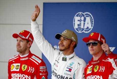 Motorsports: FIA Formula One World Championship WM Weltmeisterschaft 2018; Grand Prix; United States, FORMULA 1 PIRELLI 2018 UNITED STATES GRAND PRIX , Circuit of The Americas , 5 Sebastian Vettel (GER, Scuderia Ferrari) 44 Lewis Hamilton (GBR, Mercedes AMG Petronas F1 Team), Austin United States