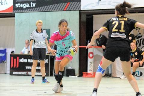 Delaila Amega (TusSies Metzingen 5) TusSies Metzingen, Handball, HBF, EHF, Ligaspiel, 20.10.2018, Foto:TBaur Eibner TusSies Metzingen vs. Astrakhanochka Metzingen Copyright: xEIBNER TobiasxBaurx EP_TBR