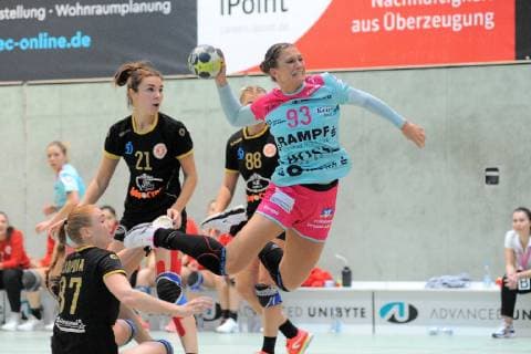 Julia Behnke (TusSies Metzingen 93) TusSies Metzingen, Handball, HBF, EHF, Ligaspiel, 20.10.2018, Foto:TBaur Eibner TusSies Metzingen vs. Astrakhanochka Metzingen Copyright: xEIBNER TobiasxBaurx EP_TBR