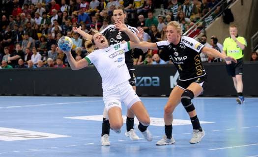 BAU 21.10.2018 Ludwigsburg Handball SG BBM Bietigheim vs. FTC-Rail Cargo Hungaria, v.l. Aniko Kovacsics (HUngaria), Fie Woller, Charris Rozemalen (BBM)