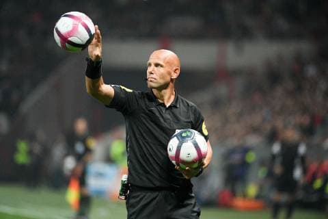 Sport Themen der Woche KW42 Sport Bilder des Tages Amaury DELERUE (ARBITRE) FOOTBALL : Nice vs Marseille - Ligue 1 Conforama - 21 10 2018 FEP Panoramic 