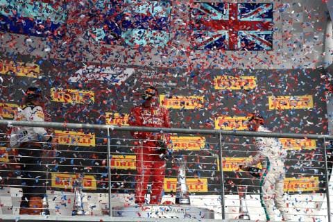 Sport Themen der Woche KW42 Sport Bilder des Tages 21st October 2018, Circuit of The Americas, Austin, USA; Formula One Grand Prix of The United States, race day; Scuderia Ferrari, Kimi Raikkonen wins in Austin followed by Aston Martin Red Bull Racing TAG Heuer, Max Verstappen and Mercedes AMG Petronas Motorsport, Lewis Hamilton  ActionPlus12072276 Octane