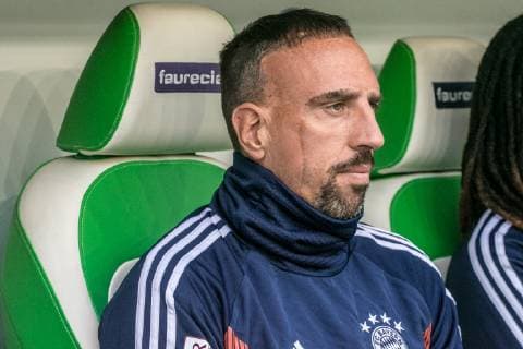 Aus 1. BL Saison 2018 19 VfL Wolfsburg gegen Bayern München 1:3 am 20.10.2018. Im Foto: Franck Ribery auf der Reserbank DFB regulations prohibit any use of photographs as image sequences and or quasi-video.